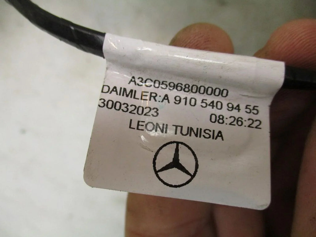 Pre-Owned 2023 Mercedes Sprinter Windshield Washer Fluid Bottle OEM (Good)