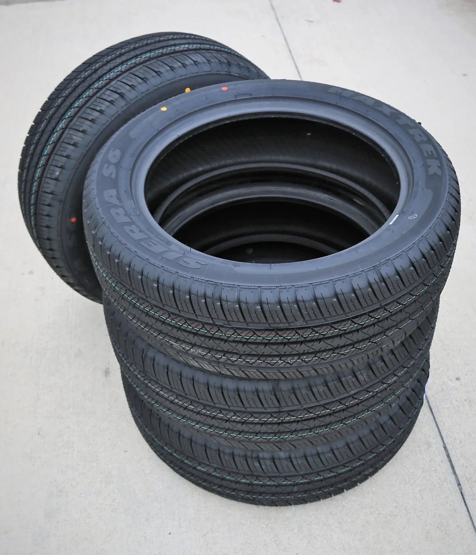 Maxtrek Sierra S6 235/45R20 100W A/S High Permance Tire Fits: 2010-15 Mercedes-Benz GLK350 4Matic, 2020-23 Mercedes-Benz GLA250 4Matic