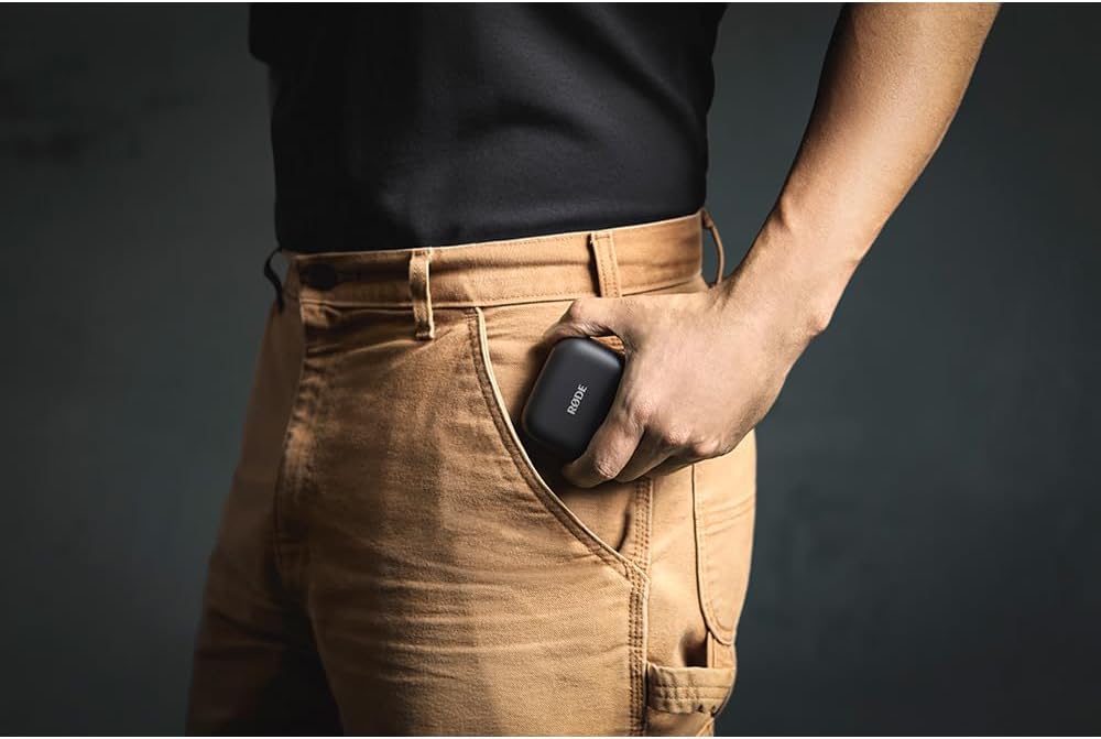 RÃDE Wireless Micro (2 Mics + Charging Case), USB-C for iPhone & Android