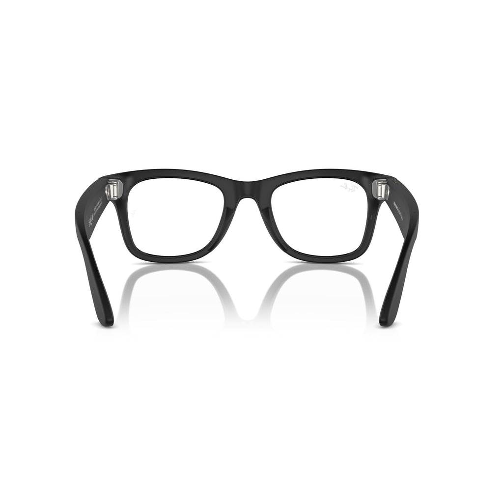 Ray-Ban Meta (Gen 1), Wayfarer, Large Matte Black | Smart AI Glasses for Men, Women â 12 MP Camera, Open-Ear Speakers, Video Recording, Bluetooth â TransitionsÂ® Clear Lenses â Wearable Technology