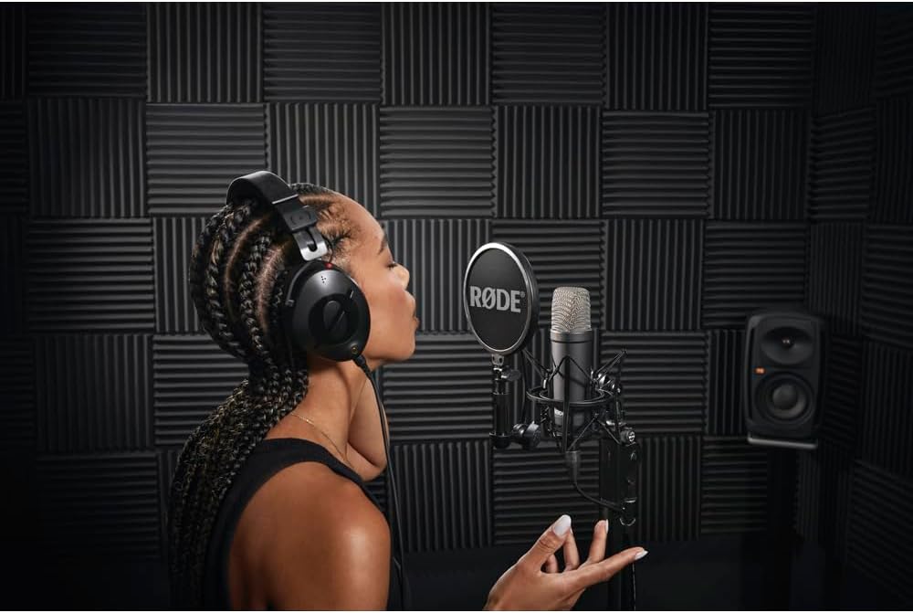 RÃDE NT1 Signature Series Studio Condenser Microphone, Black