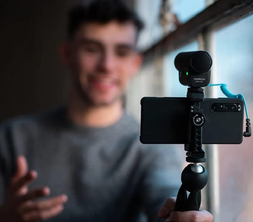 SENNHEISER Professional MKE 400 Directional On-Camera Shotgun Microphone with 3.5mm TRS and TRRS Connectors for DSLR, Mirrorless & Mobile , Connects with Auxiliary