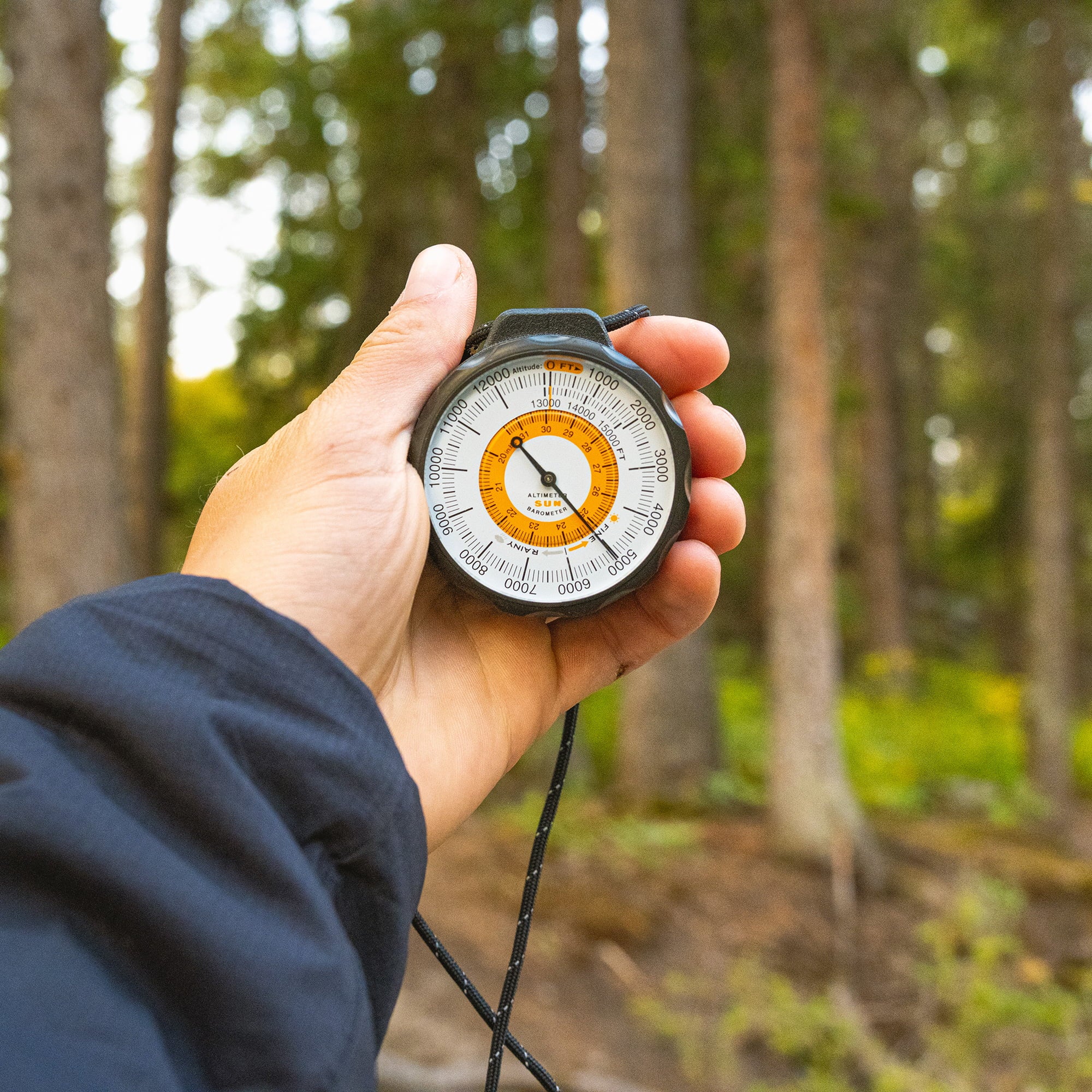 Sun Company Ascent Altimeter - Battery-Free Altimeter and Barometer | -Trend Indicator with Rugged Aluminum Case and Reflective Lanyard | Reads Altitude from 0 to 15,000 Feet