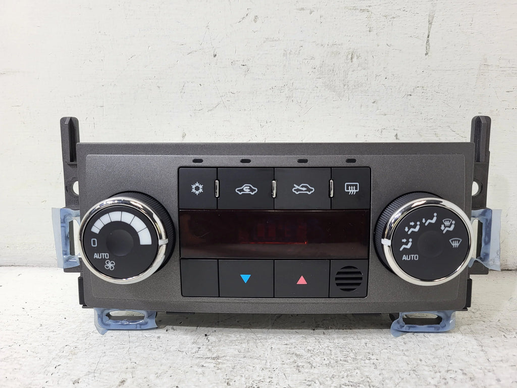 Pre-Owned 2007-2009 Saturn Aura A/C Heat Temperature Control Unit OEM LKQ (Good)