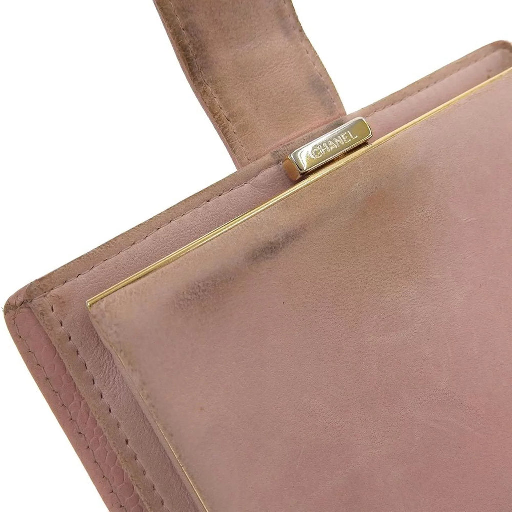 Pre-Owned Chanel CHANEL fold wallet with gama mouth caviar skin pink A13497 seal 8 series coco mark logo (Fair)