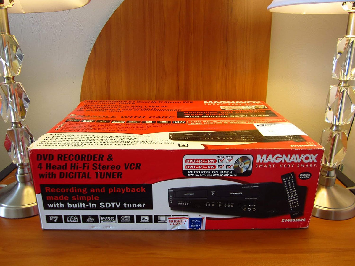 Magnavox ZV450MW8 DVD Recorder and VCR Combo with Digital Tuner [Electronics] (Renewed)