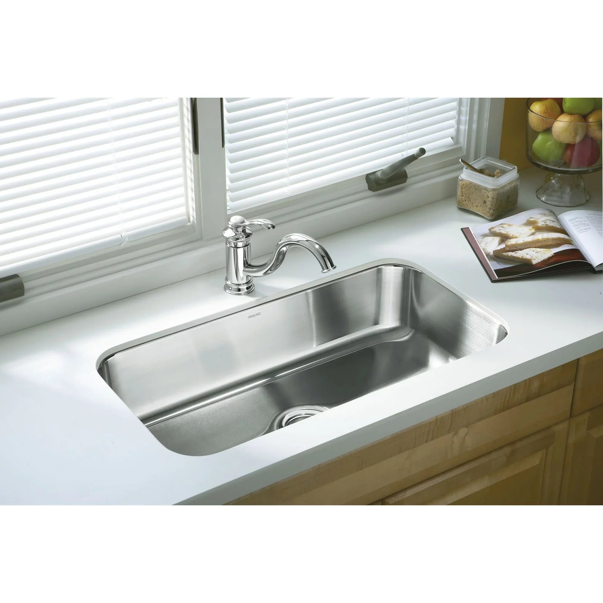 Sterling McAllister 31-7/8" X 18-1/16" X 9-5/16" Undermount Single-Bowl Kitchen Sink