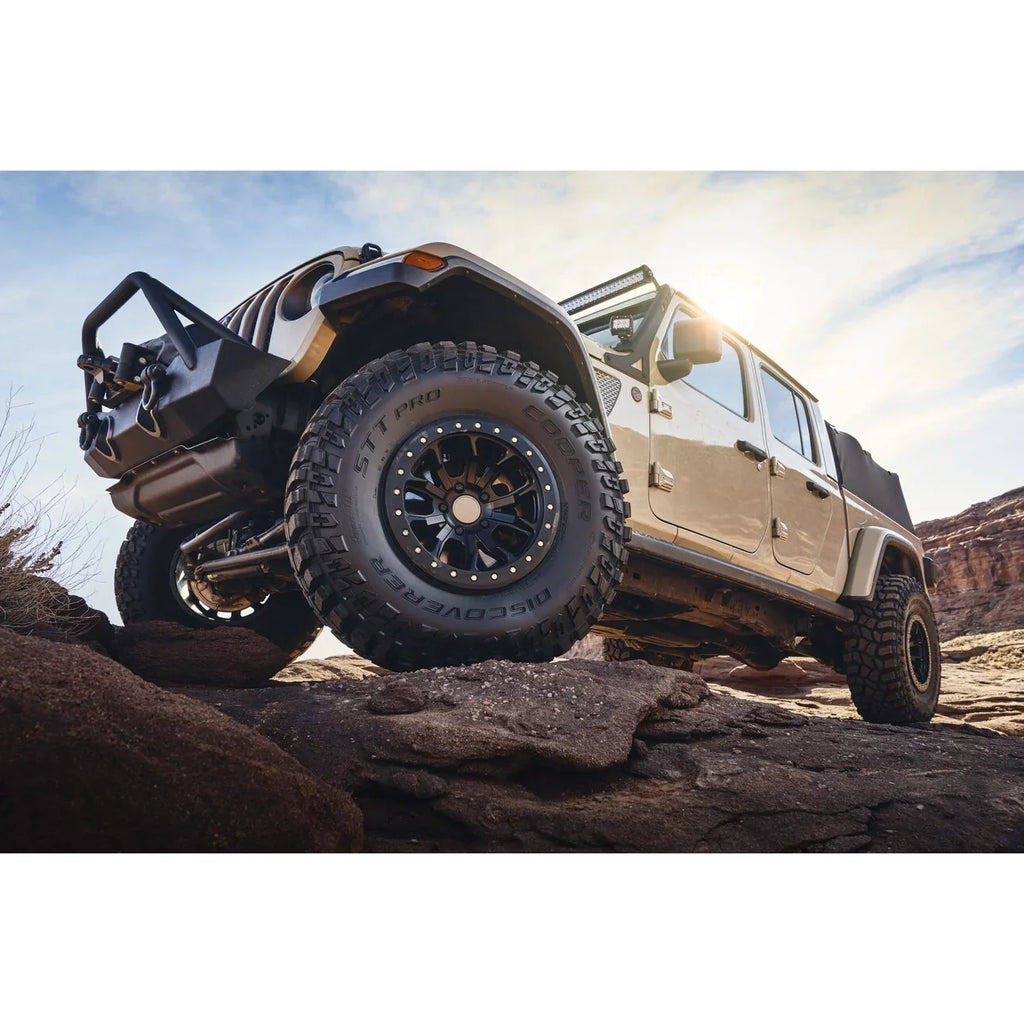 Cooper Protection STT Pro All-Season LT295/70R17 121Q Tire