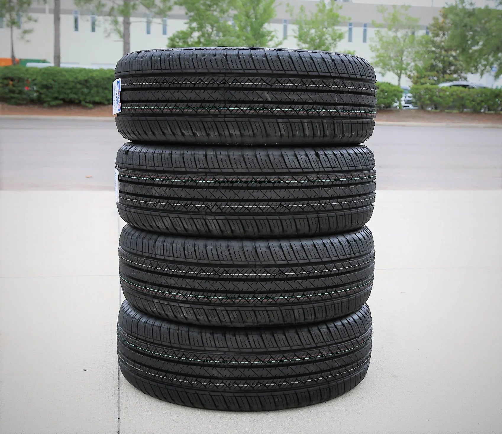 Maxtrek Sierra S6 235/45R20 100W A/S High Permance Tire Fits: 2010-15 Mercedes-Benz GLK350 4Matic, 2020-23 Mercedes-Benz GLA250 4Matic