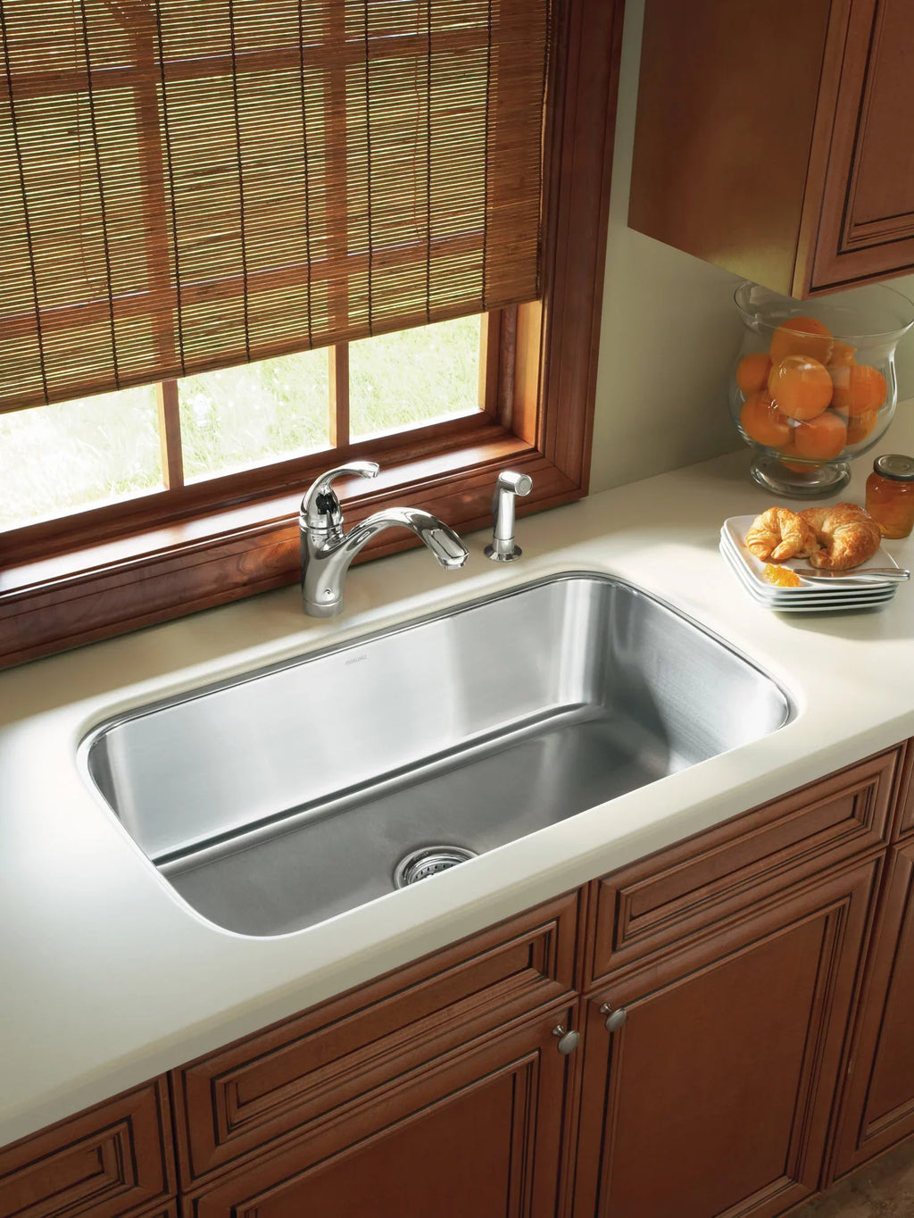Sterling McAllister 31-7/8" X 18-1/16" X 9-5/16" Undermount Single-Bowl Kitchen Sink
