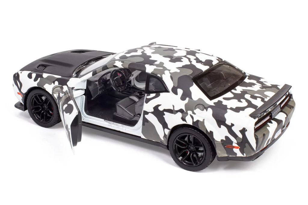 All Star Toys Exclusive 2018 Dodge Challenger SRT Hellcat Widebody Camouflage 1/24 Diecast Model Car by Motormax 79350 Camo